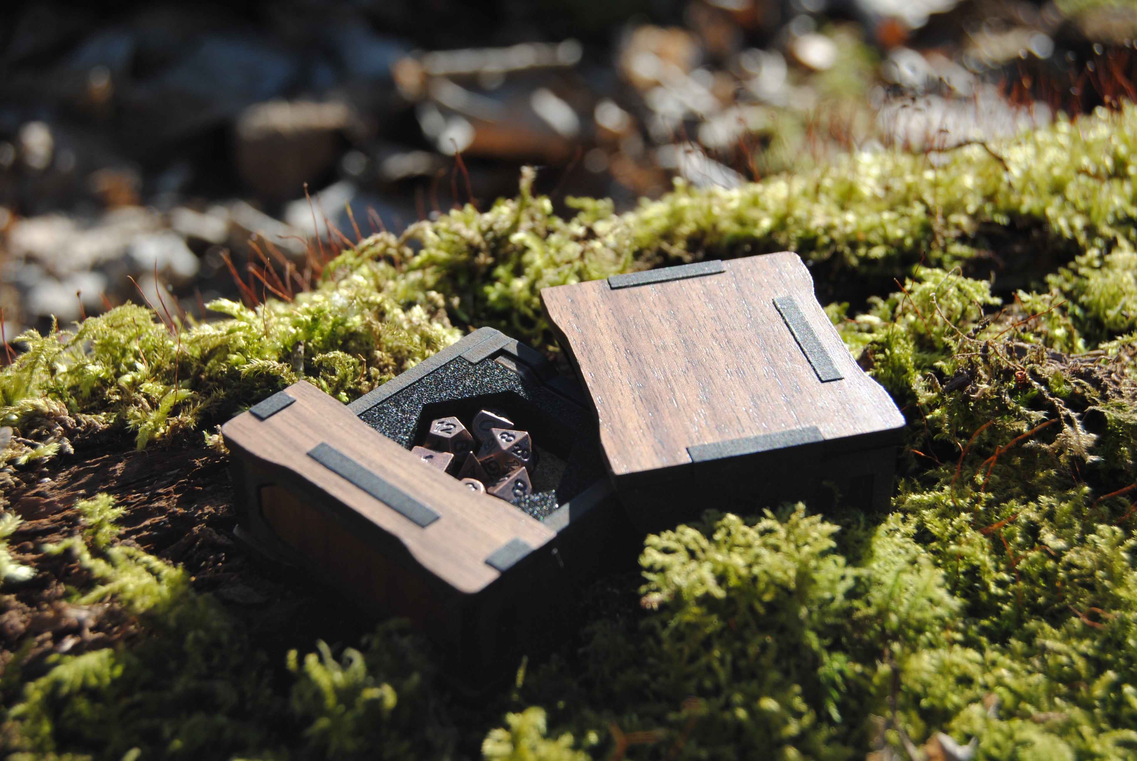 Emergency Dice Box | Who doesn't need a dice set on the go?