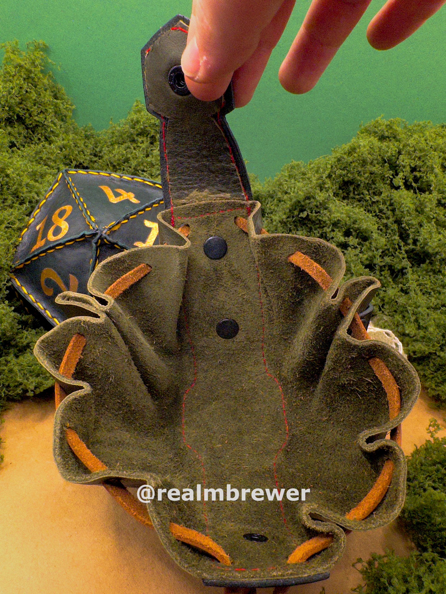 Dice Pouchy | Travel light, collect a lot