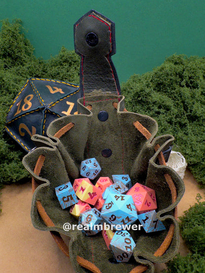 Dice Pouchy | Travel light, collect a lot